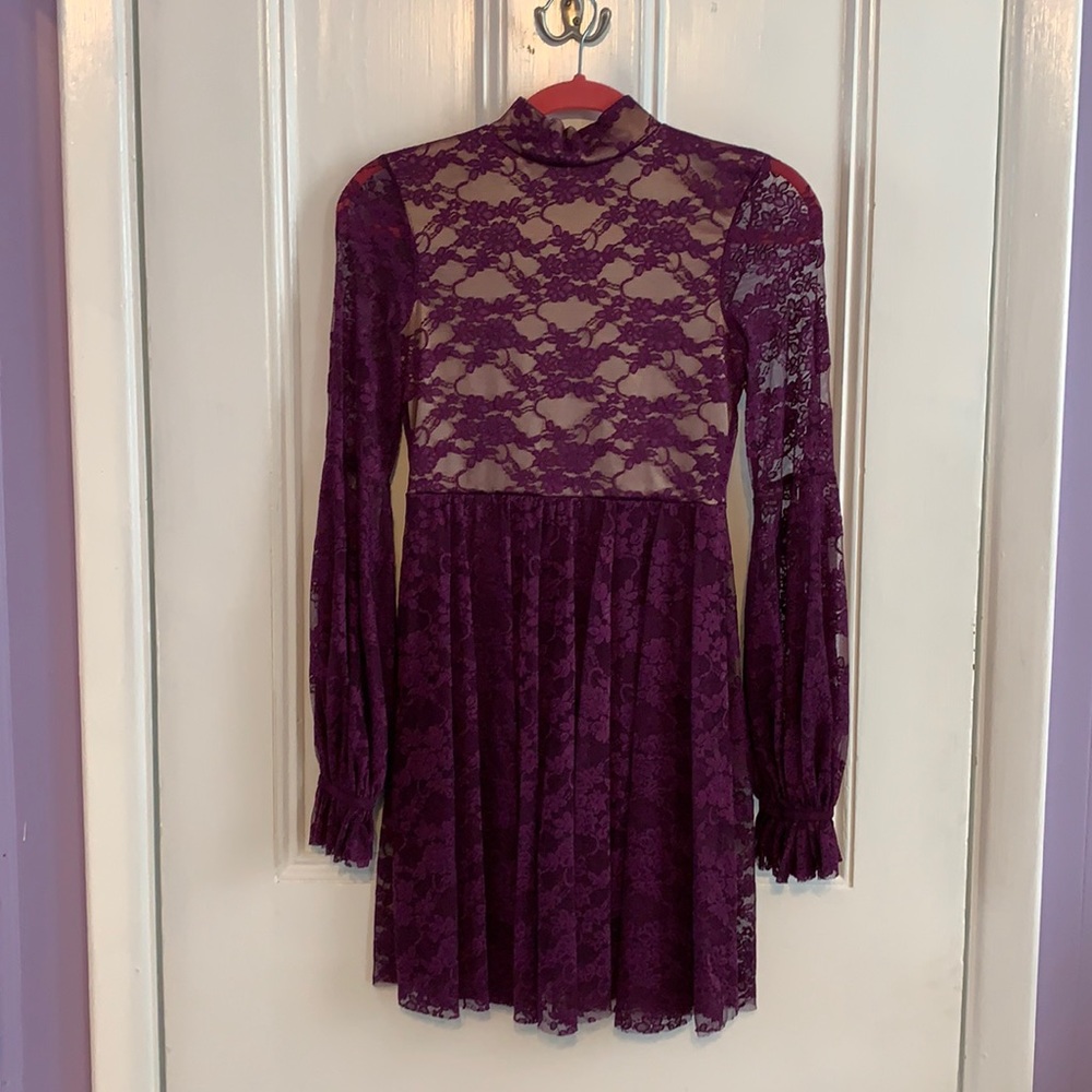 Dance costume & hair accessory